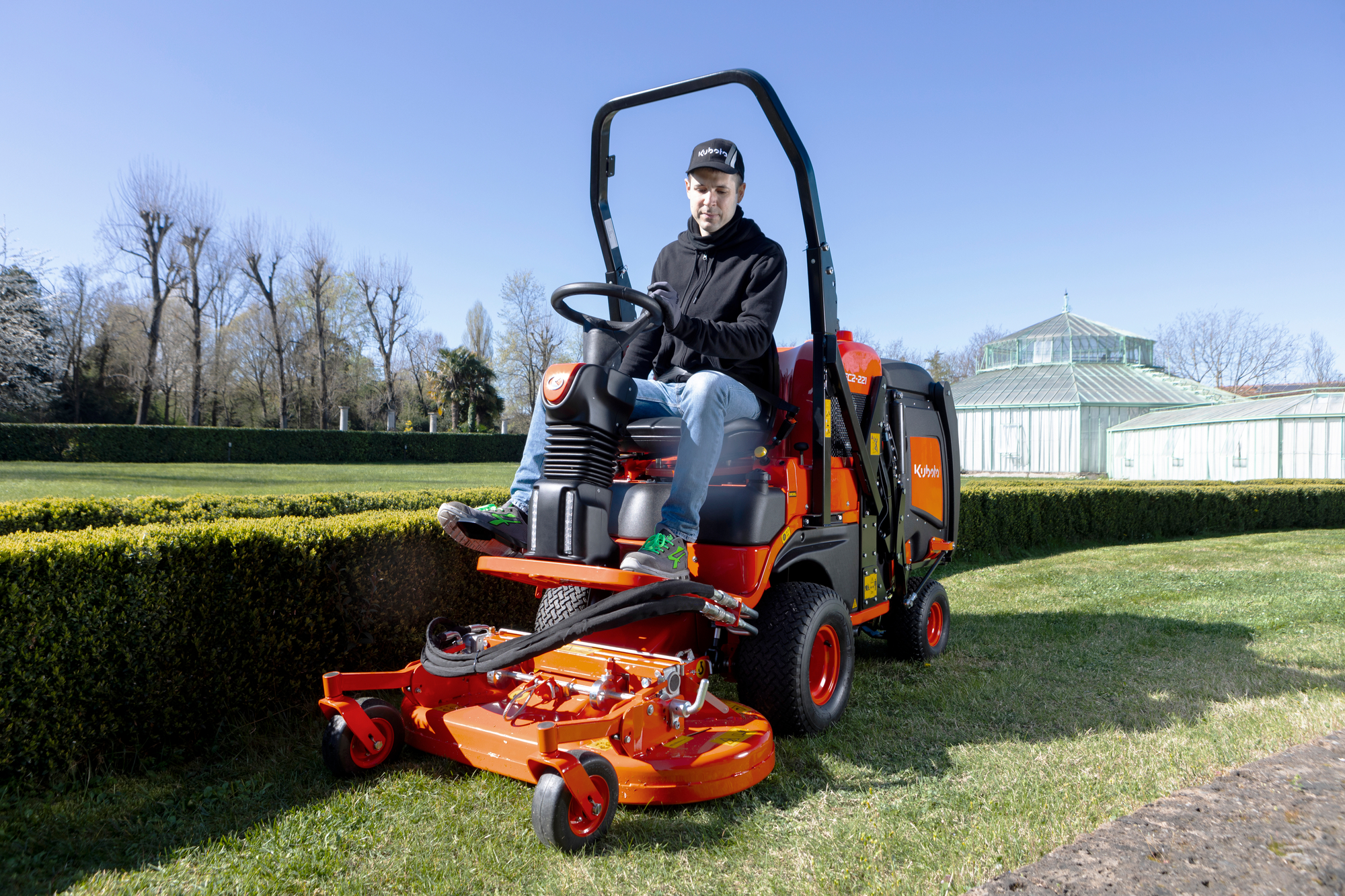 Kosačka Kubota FC221