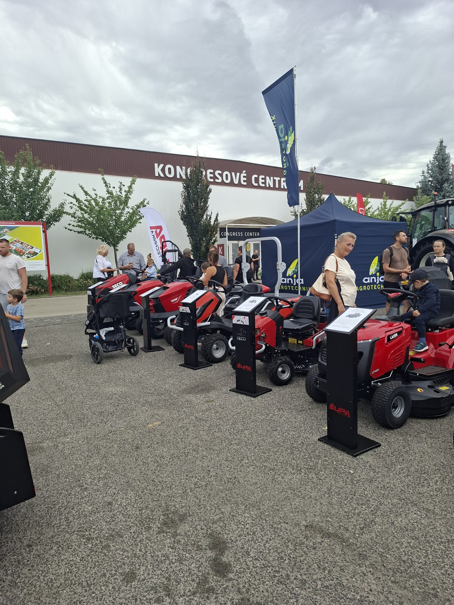 Traktorové kosačky Kubota na výstave Agrokomplex 2026